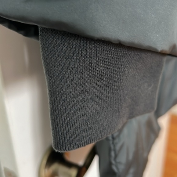 Puffer coat. Zara. Size M. True to size.Down. Hooded - Picture 9 of 11